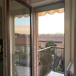 La Porta Accanto